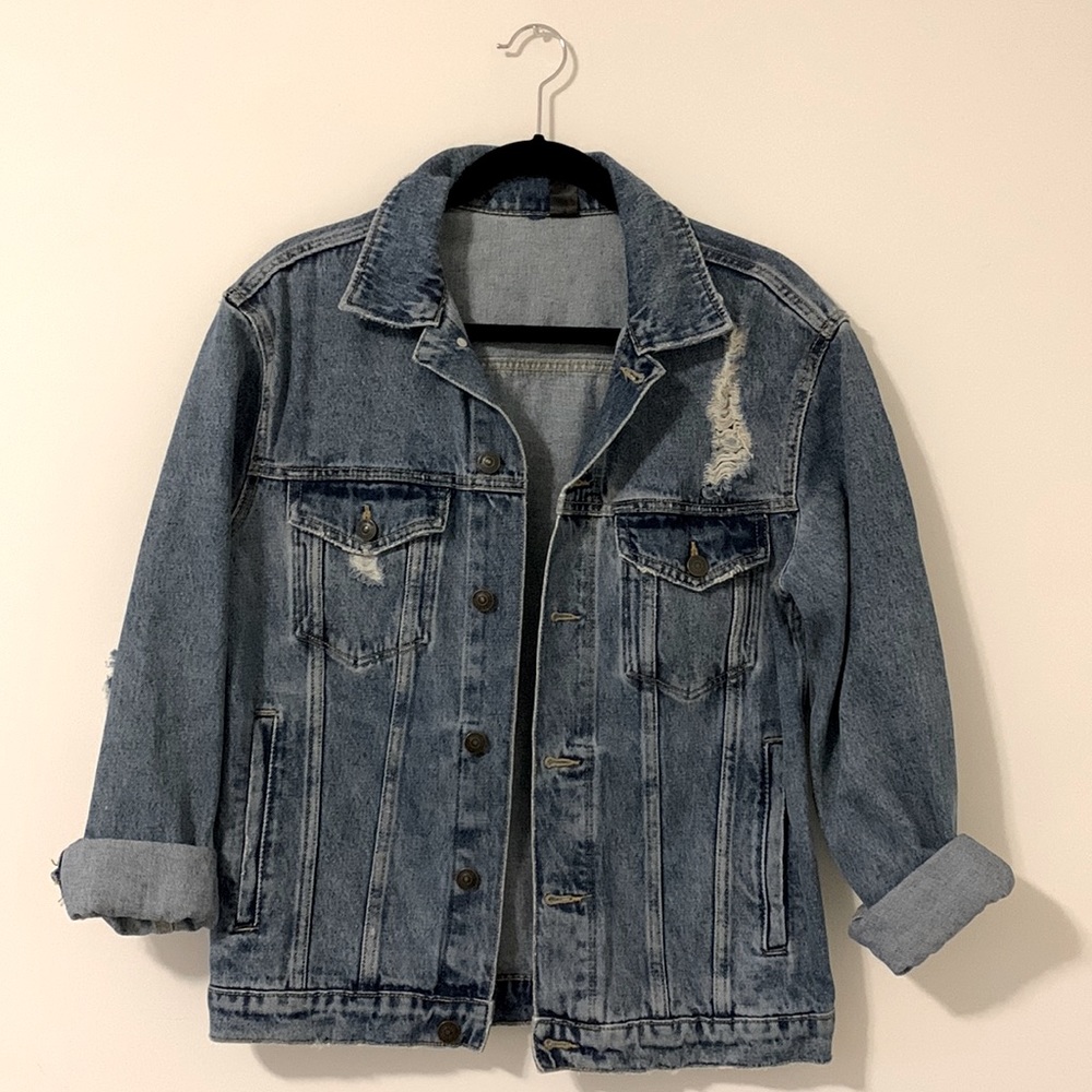 Boyfriend fit denim jacket 💕